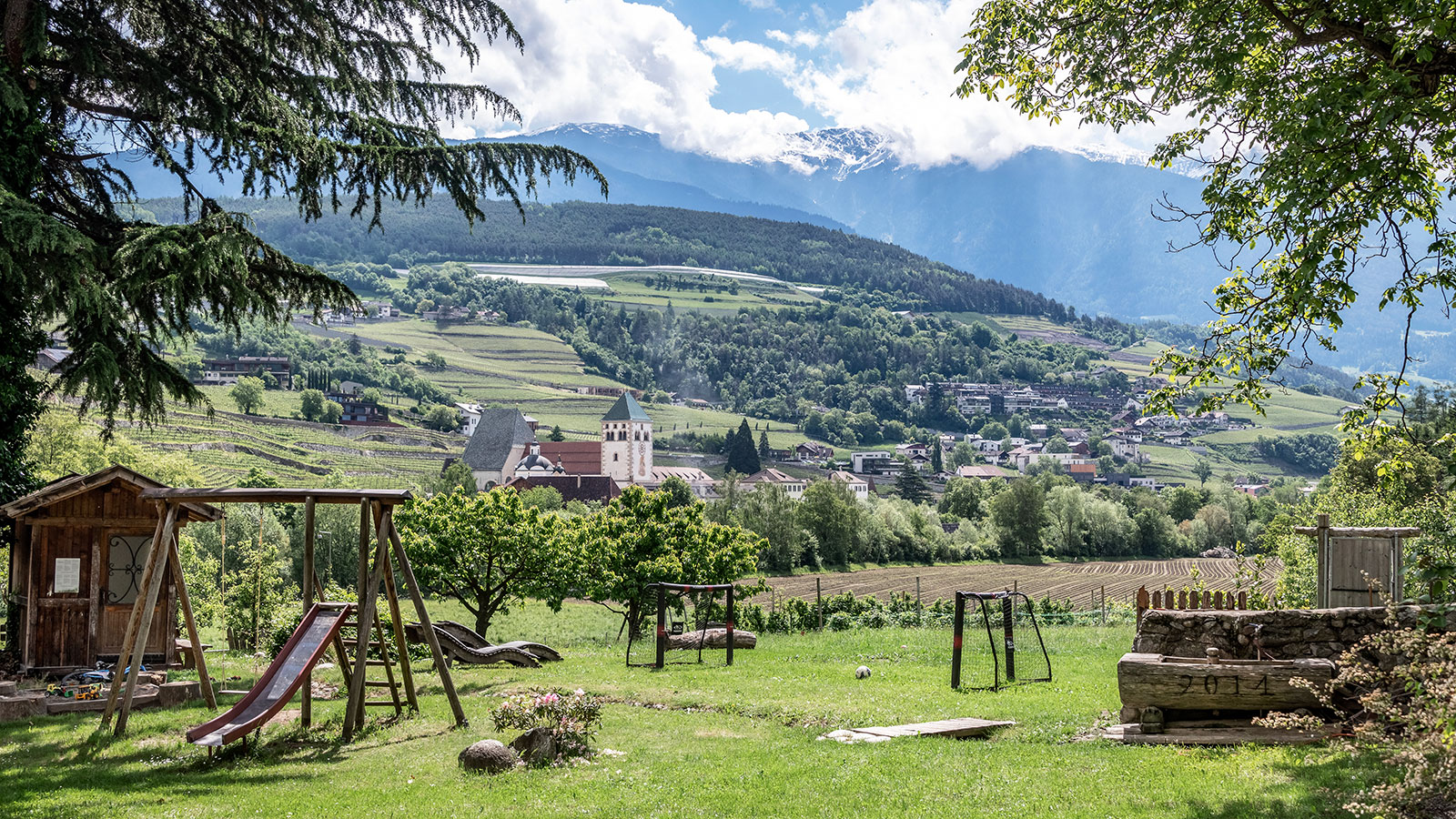 Spielplatz Bauernhof Suedtirol